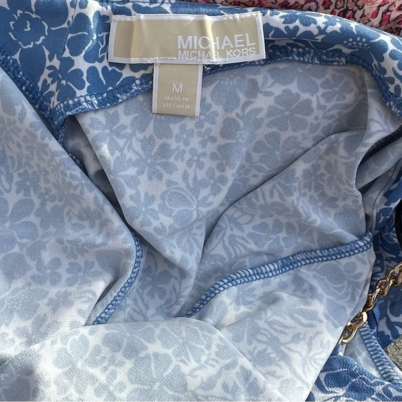 MICHAEL KORS QUINN CHAIN-STRAP COLD-SHOULDER TOP IN BLUEBERRY - Picture 4 of 5